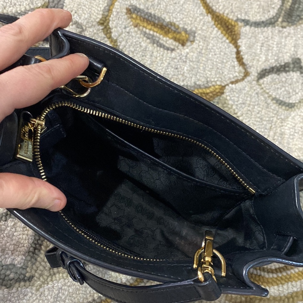 💕 Michael Kors black genuine leather shoulder bag 💕 - Picture 9 of 13